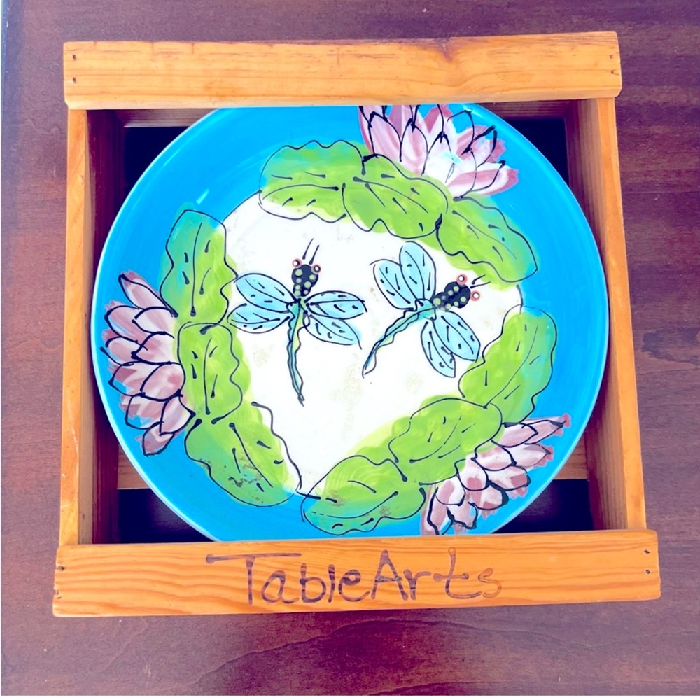 TABLE ARTS blue dragonfly bowl by Debra
Cherniawsky
Dishwasher Safe Hand-painted